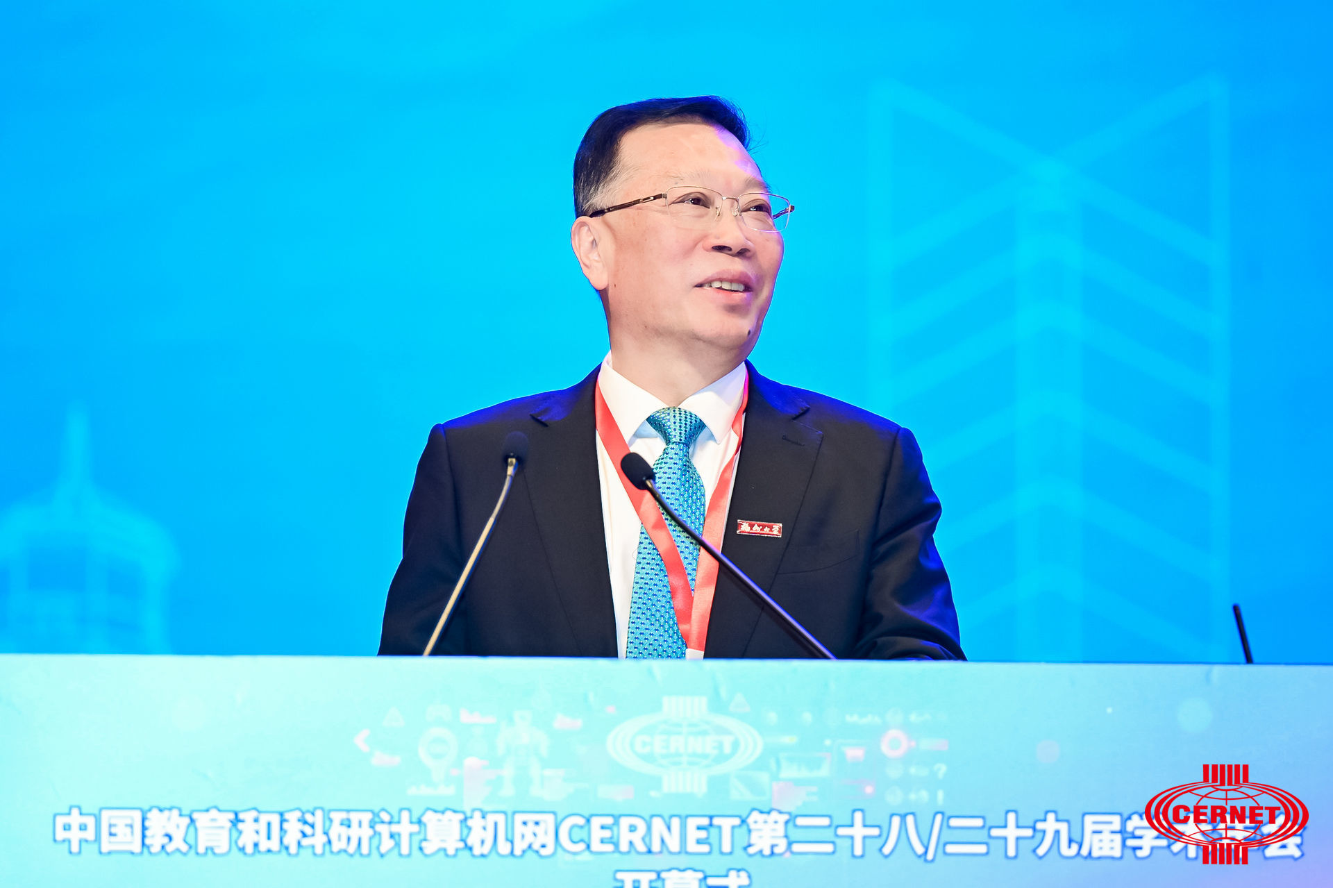 陈国龙 陈国龙